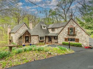 832 Stone Bridge Springs Dr, Chesterfield, MO