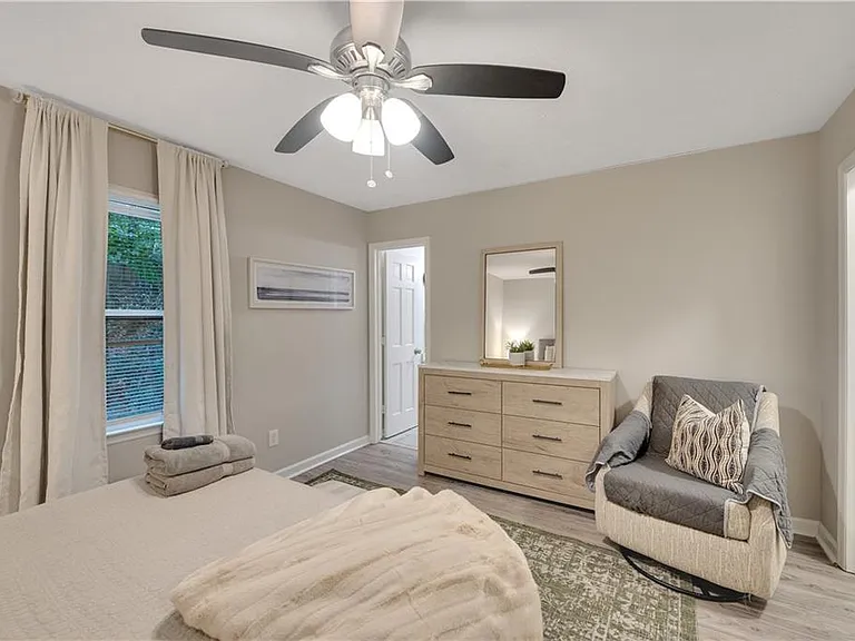 4542 Coopers Creek Pl SE — Photo 23