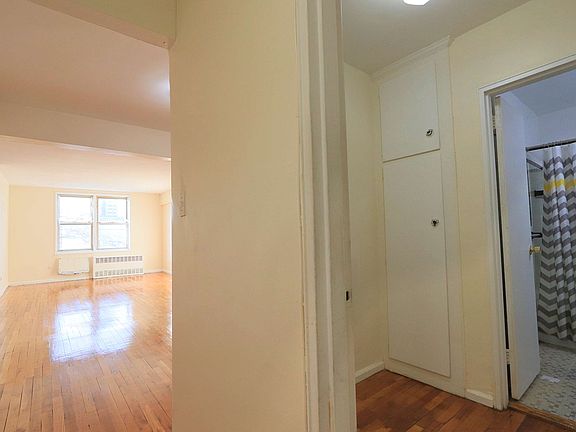 5th image of 1745 E 12th St APT 3E