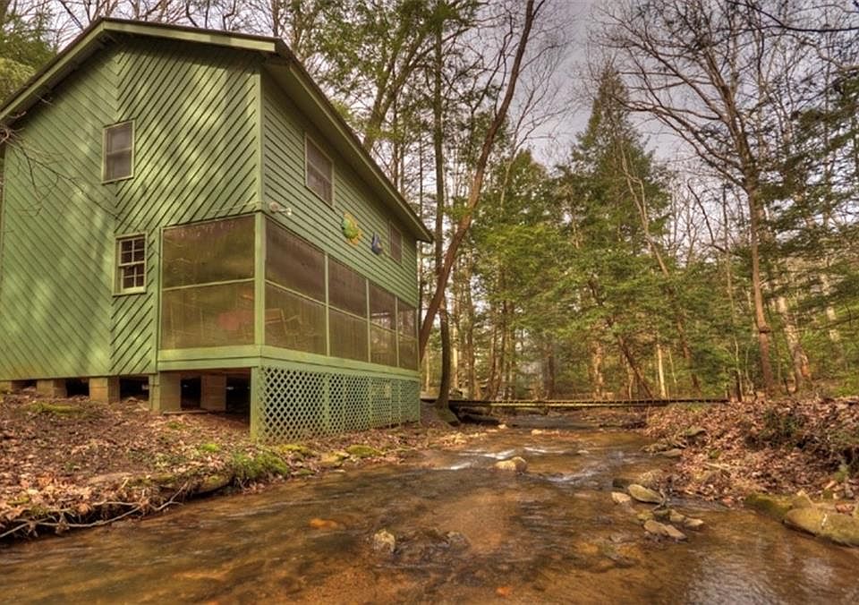 1st image of 402 Turkey Creek Dr