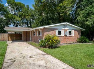 109 Hickory St, Denham Springs, LA 70726