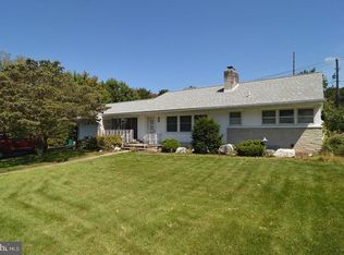 715 N Waverly St, Shillington, PA 19607