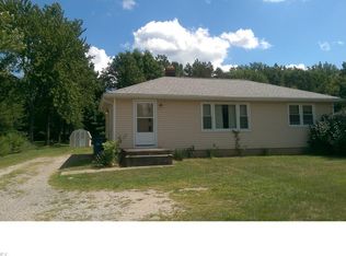 6173 Stearns Rd, North Olmsted, OH 44070