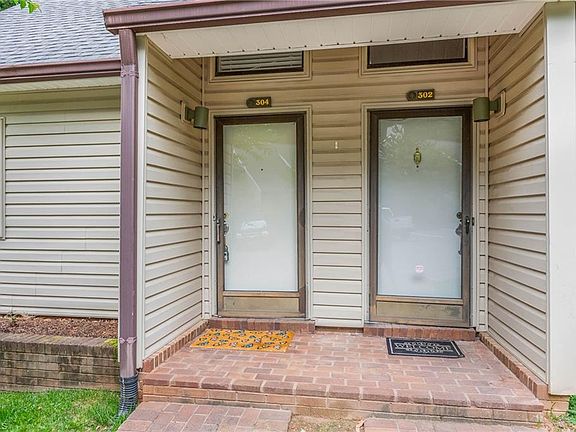 2nd image of 304 Winding Forest Dr