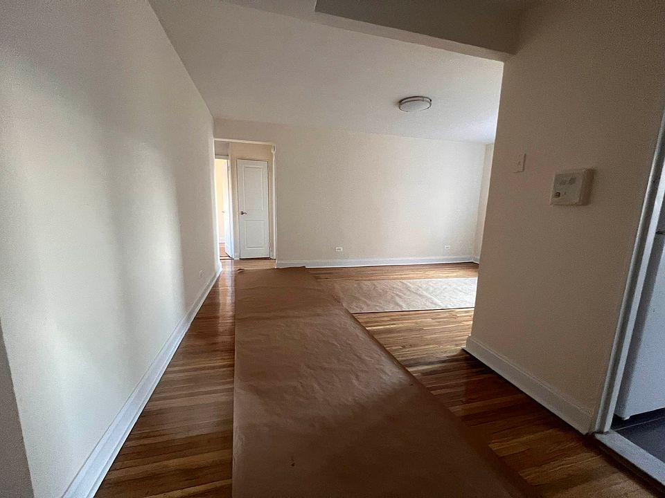 1st image of 14336 Barclay Ave APT 6D