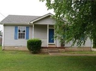 604 Cedar Bend Ln, La Vergne, TN 37086