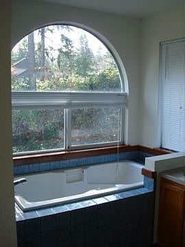 master bath soaking tub