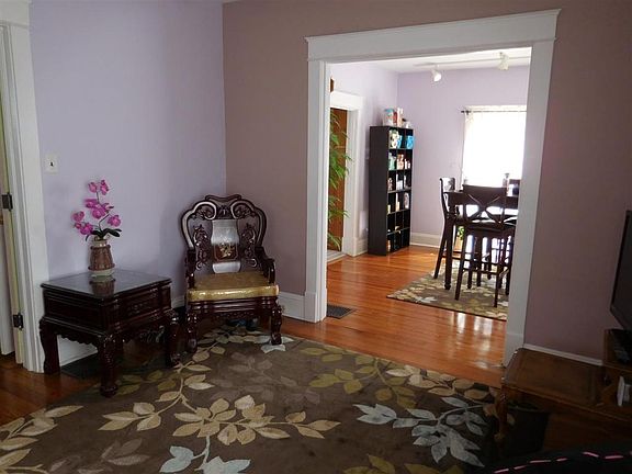 4th image of 2108 Mishawaka Ave