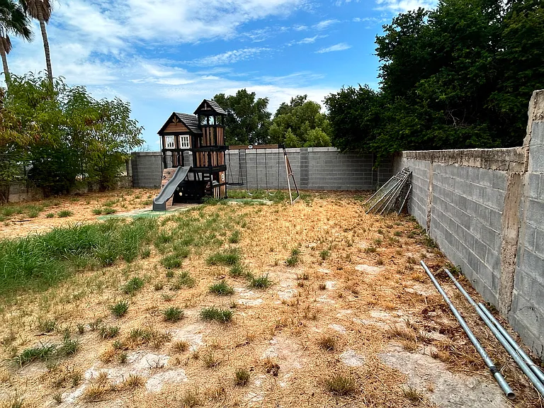 1707 Gates St — Photo 8