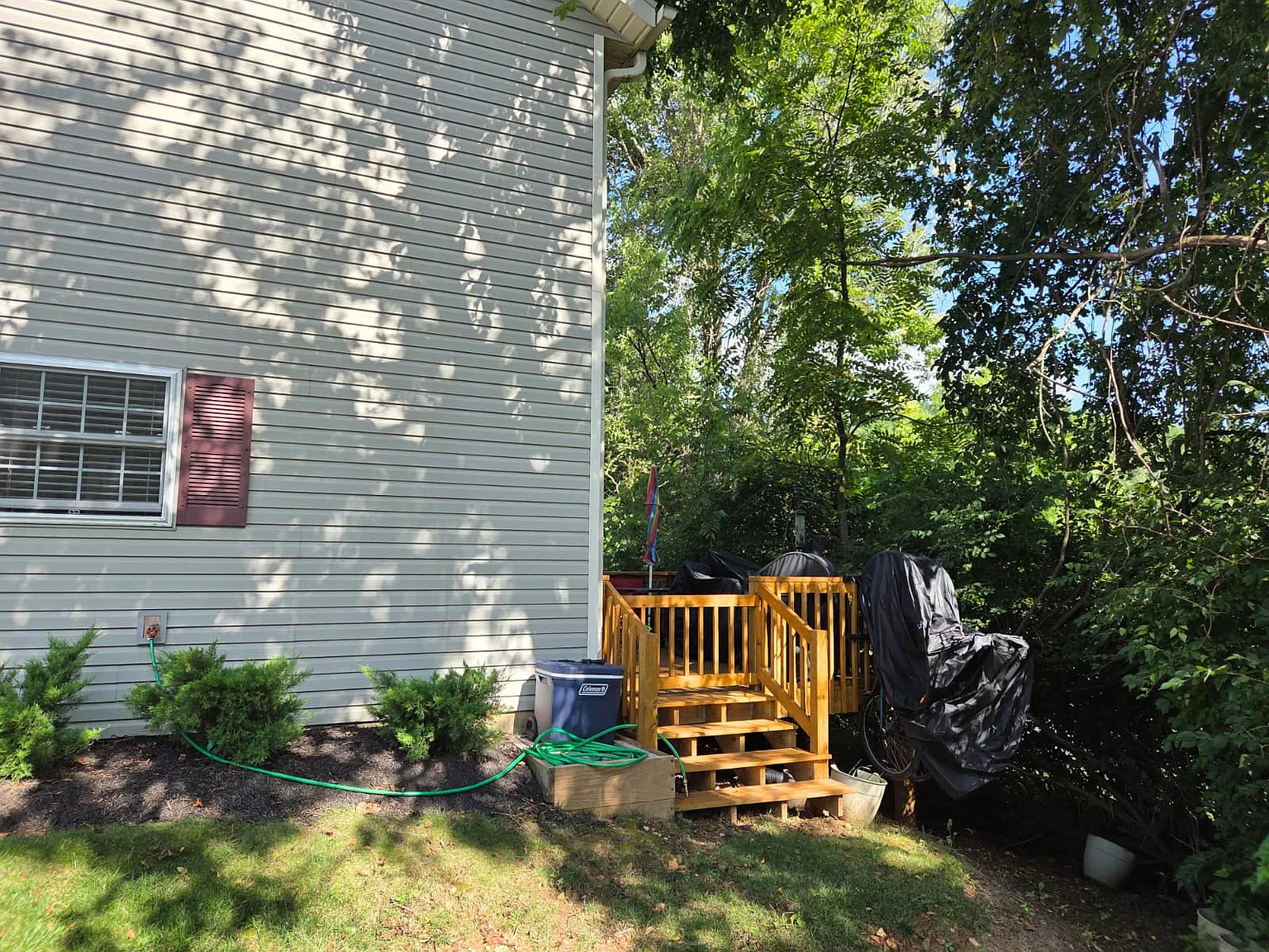 3 bed, 2.5 bath, 1240 sqft, $2,300 — Photo 3