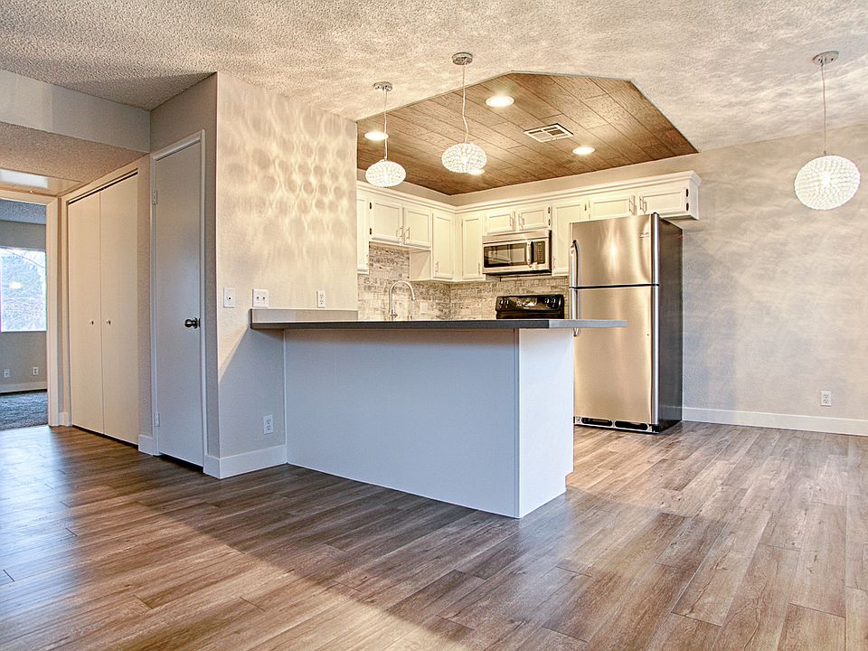 1337 Pinto Rock #202 - 89128