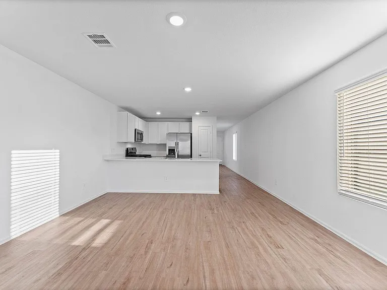 318 Harbor Bend Ct — Photo 25