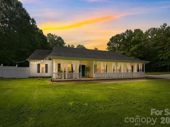 9552 Brief Rd, Charlotte, NC 28227