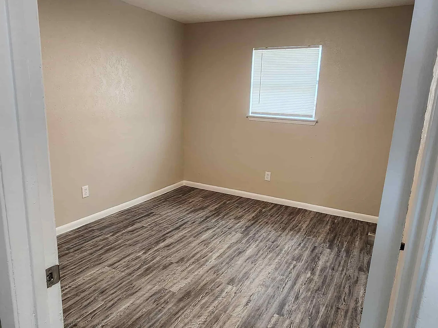 610 Casa Dr — Photo 4