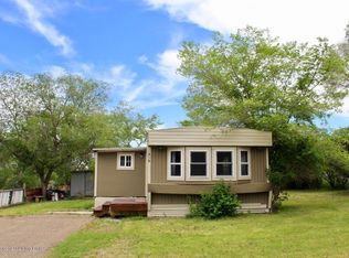 416 4th St NW, Watford City, ND 58854