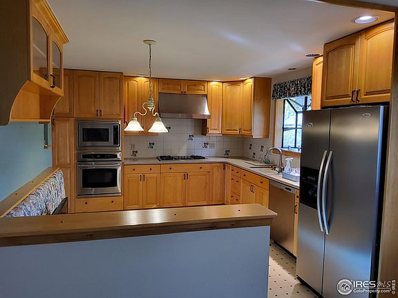 4th image of 25 College Ct