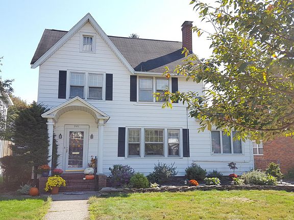 2nd image of 581 Meadowland Ave