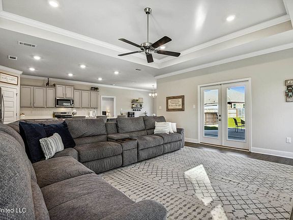 5th image of 7144 Glen Eagle Dr