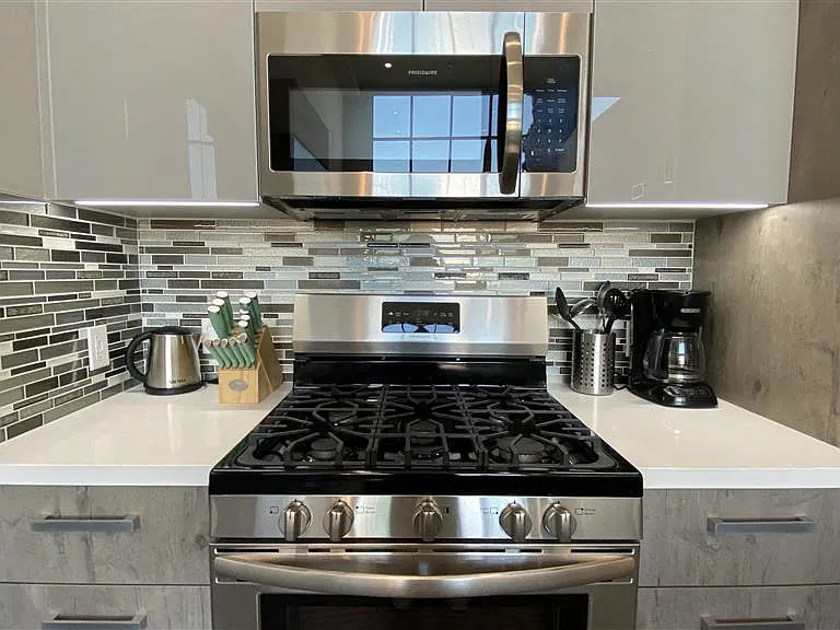 5100 Wilshire Blvd — Photo 20