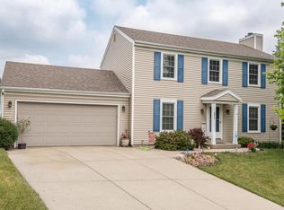 2012 Kathy Ct, Waukesha, WI 53188