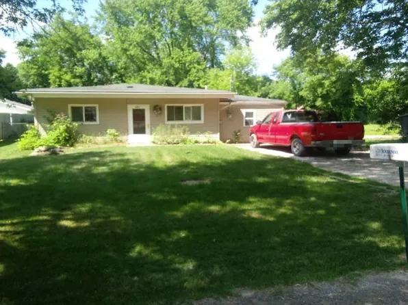 1096 Angola Ave, Mount Morris, MI 48458