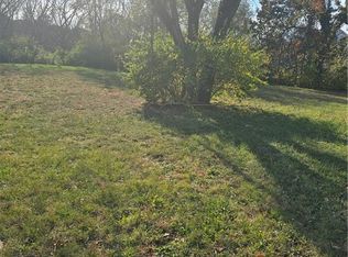 409 E 85th St, Kansas City, MO 64131