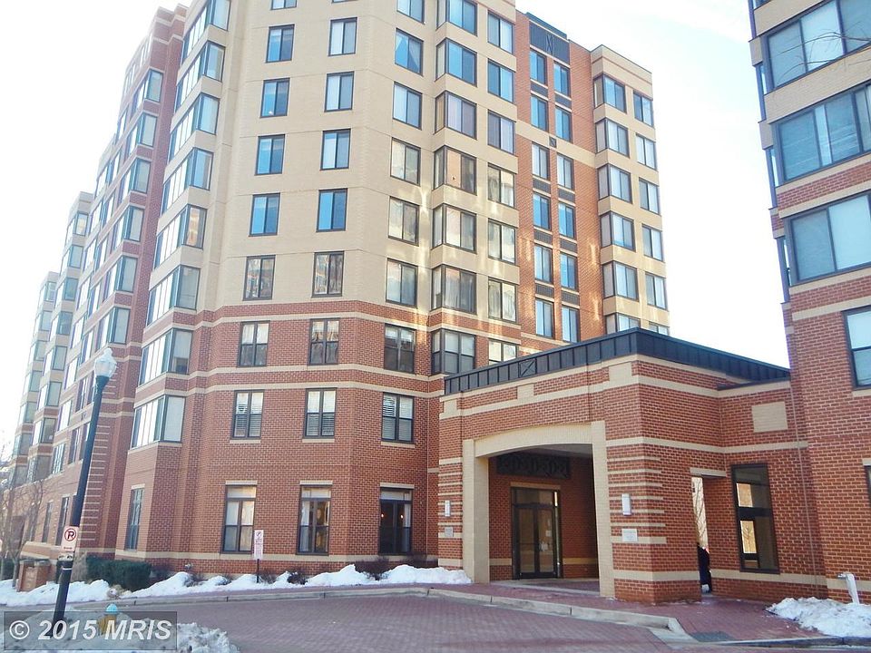 Exterior (Front)