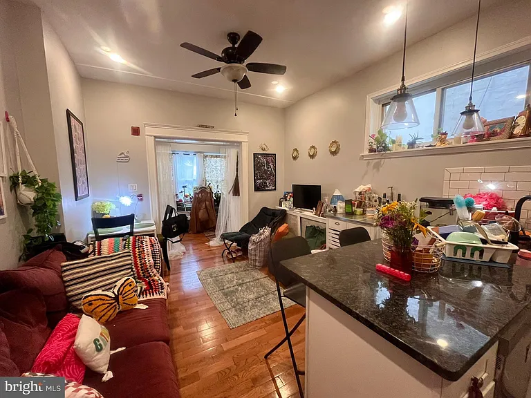 5028 Walnut St #1F — Photo 12