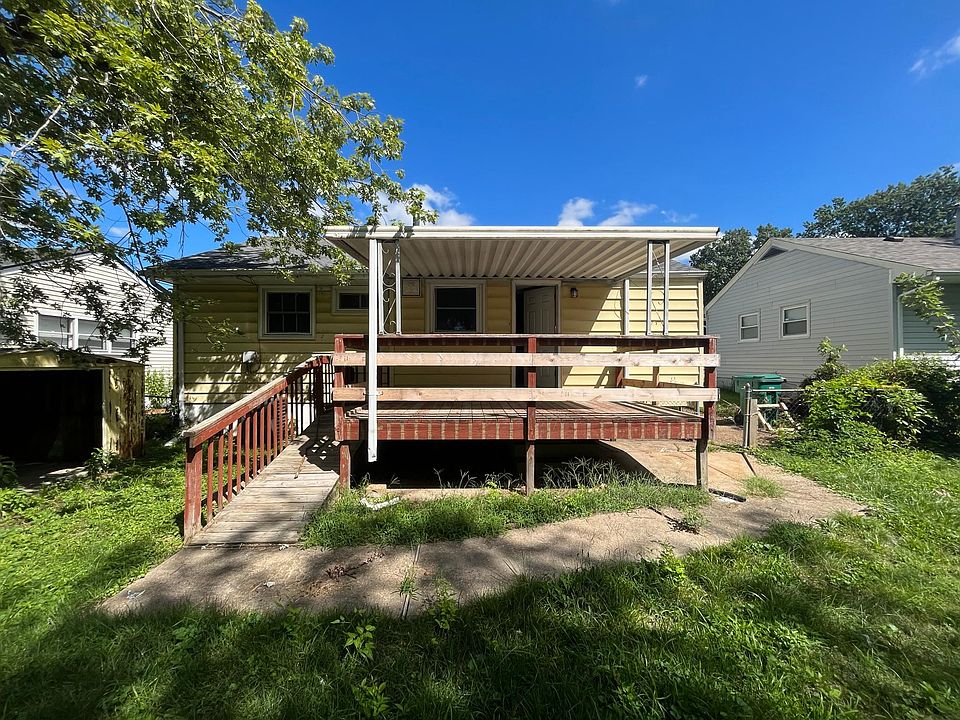 1st image of 356 Shepley Dr