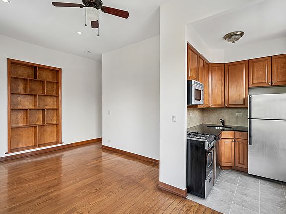 5th image of 66 W 77th St APT 66