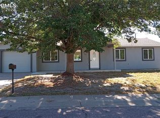 517 Cypress Dr, Colorado Springs, CO 80911