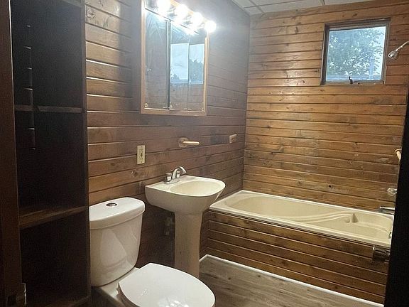 3rd image of 4630 Cameron Ave #2-F