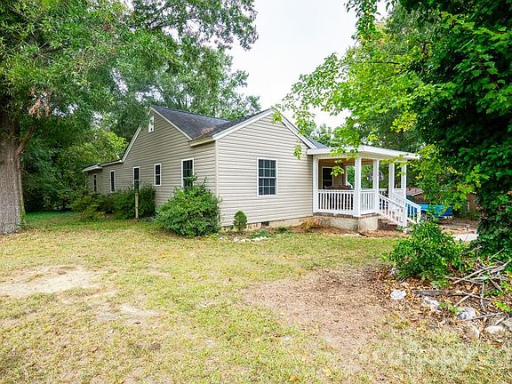 4th image of 309 Belton Ave