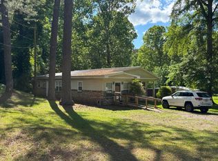 820 Martin Luther King Jr St, De Kalb, MS 39328