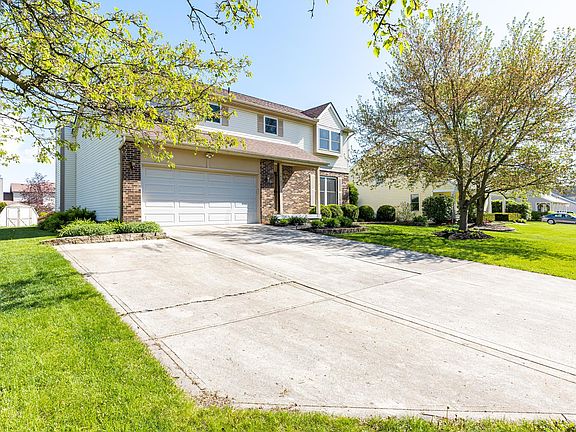 2nd image of 14182 Oxford Dr