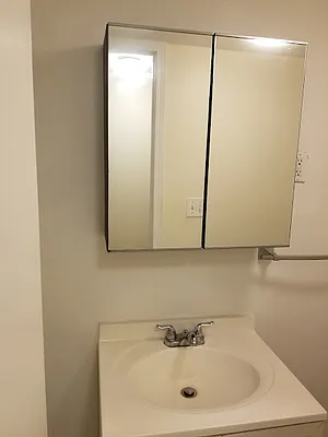 Rented by Dyer Estate Mgmt | media 26