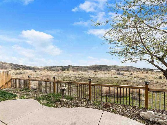 2nd image of 3953 Antinori Dr