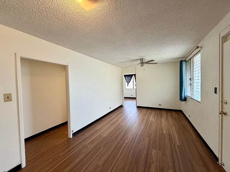 908 Prospect St #3 — Photo 2
