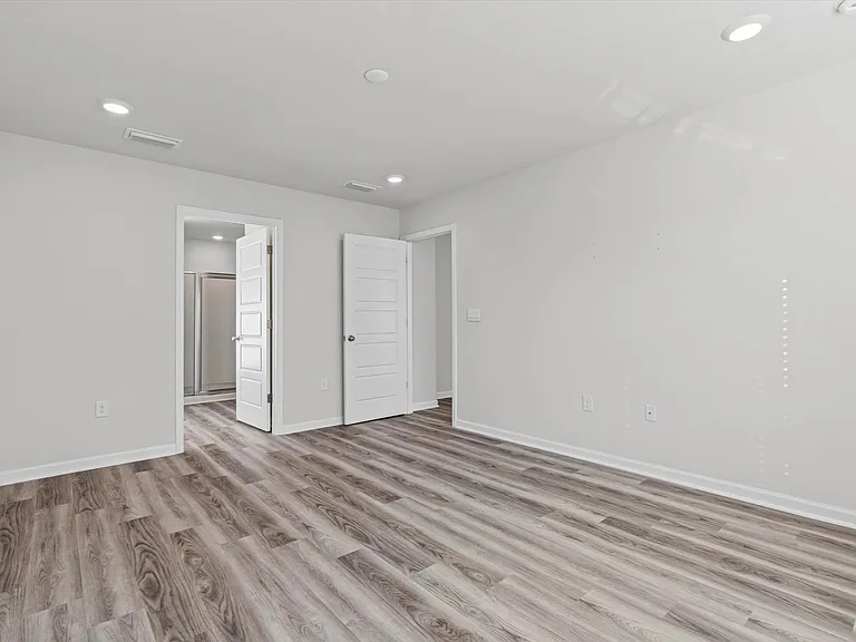 13581 Paris Cir — Photo 10