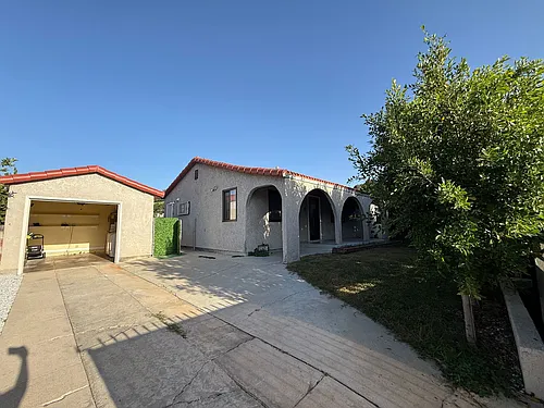 2417 W Avenue 30 Photo 1