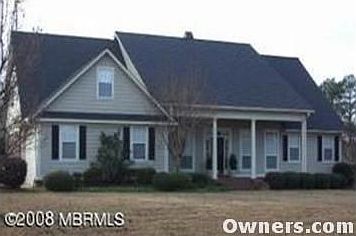 Your new beautiful golf course home!