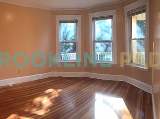 103 Browne St #1, Brookline, MA 02446
