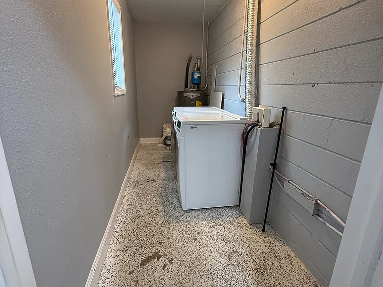 2739 King Cole Dr — Photo 8