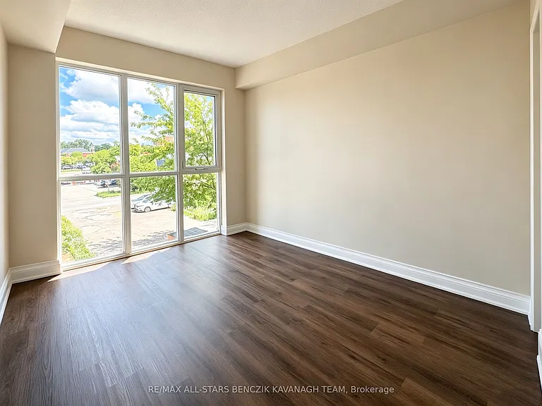 68 Main St N #233 — Photo 8