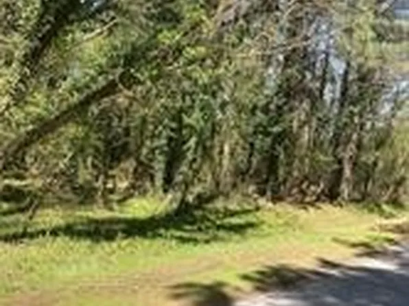 12 Heron Ct, Locust Hill, VA 23092