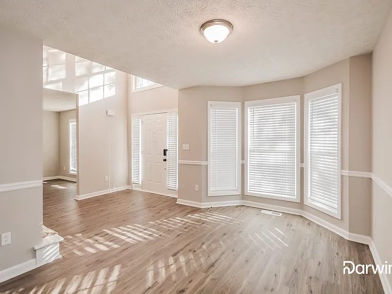 140 Landing Ln — Photo 3