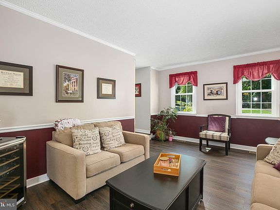 3rd image of 11615 Silverleaf Ln