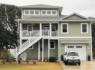 220 W Barracuda Dr, Nags Head, NC 27959