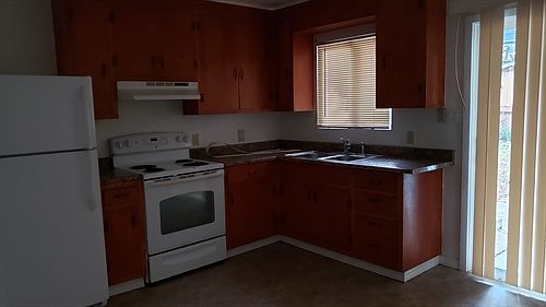 4th image of 4176 Lasky Ave