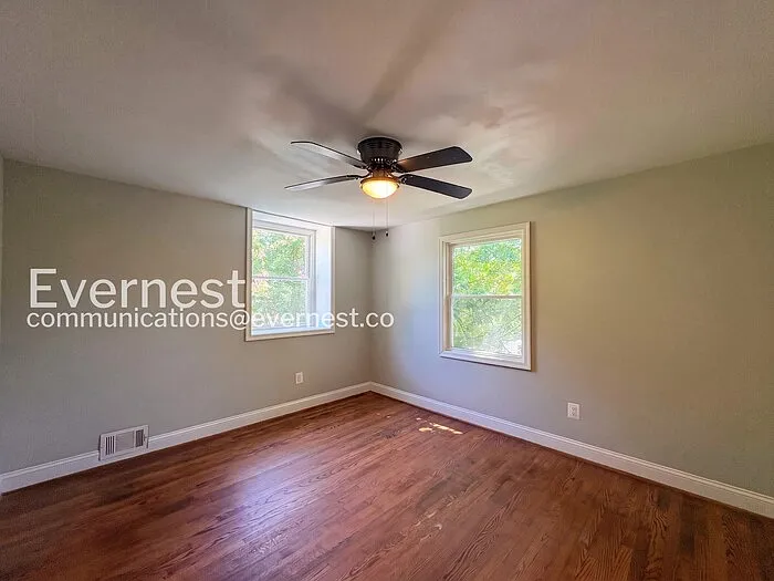 8202 Sheriff Rd — Photo 11
